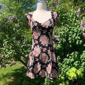 ASOS | Open Back Cap Sleeve Floral Mini